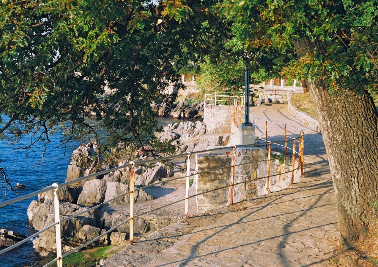 Bruk In Lovran - Kvarner Region Buitenkant foto